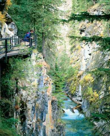 Johnston Canyons clinging catwalks gorge to Lower and Upper Falls