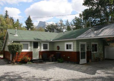 The Lynx and Bear Cabin